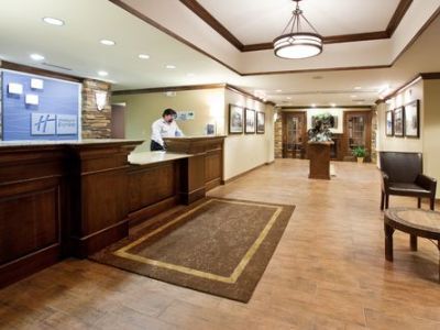 Express & By Ihg Hotel Lander