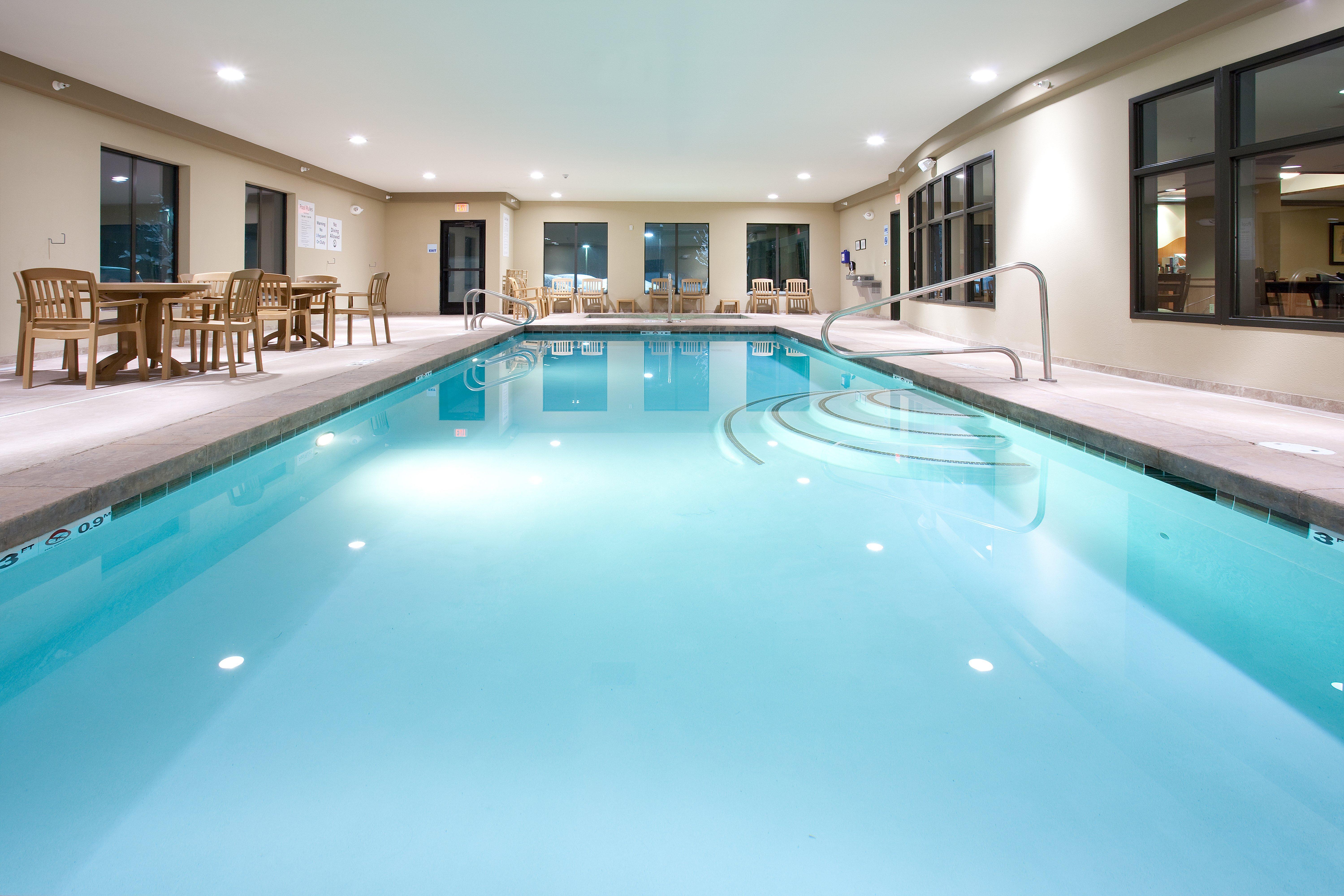 Express & By Ihg Lander