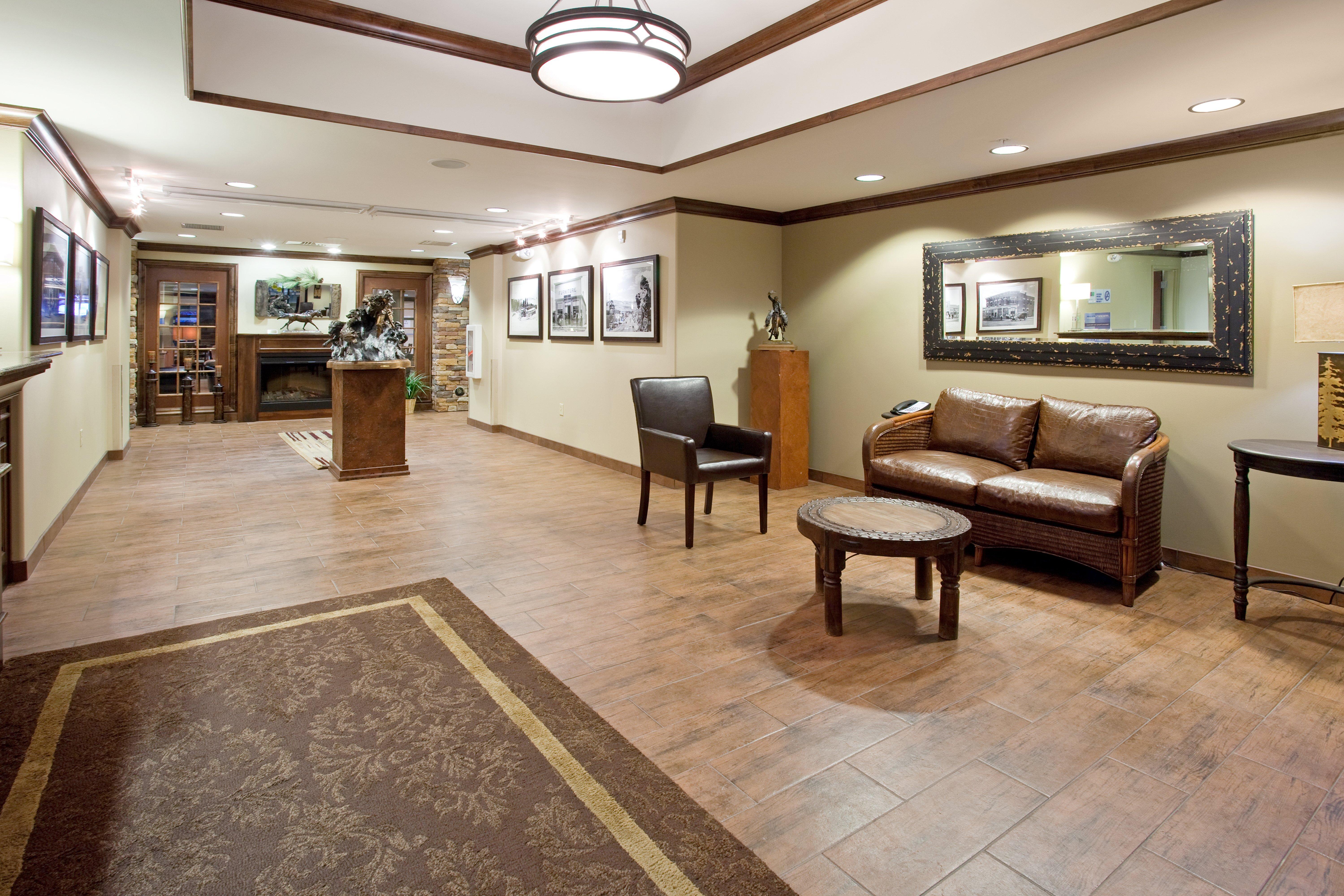 Hotel Express & By Ihg Lander