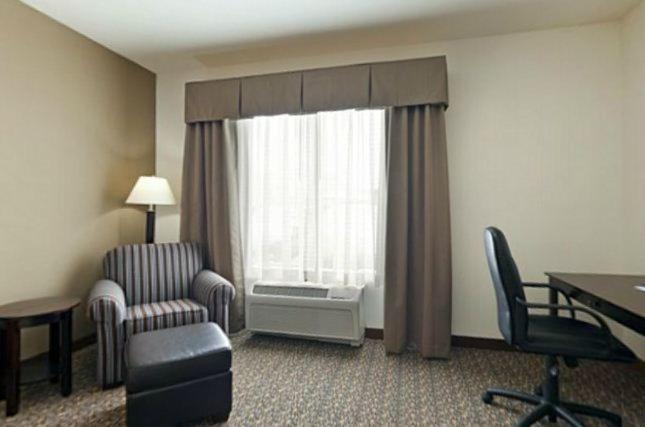 Hotel Express & By Ihg 2*